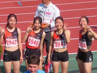 女子4&times;400ｍＲ